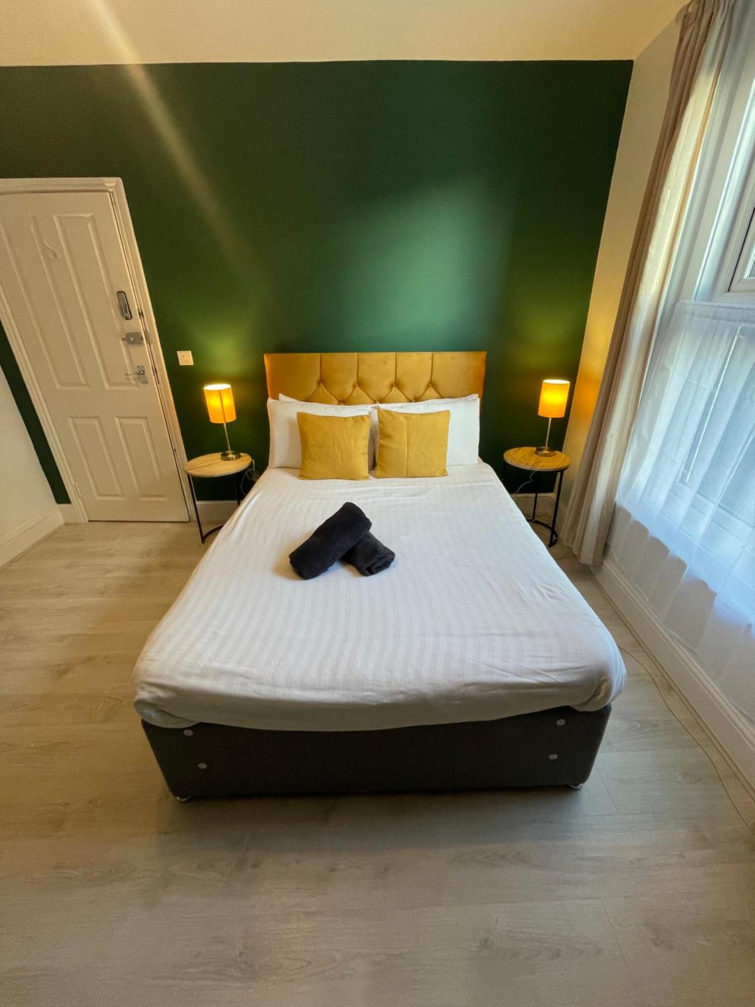 Rooms In City Centre House With Kitchen, Lounge, Garden Ipswich Exterior foto